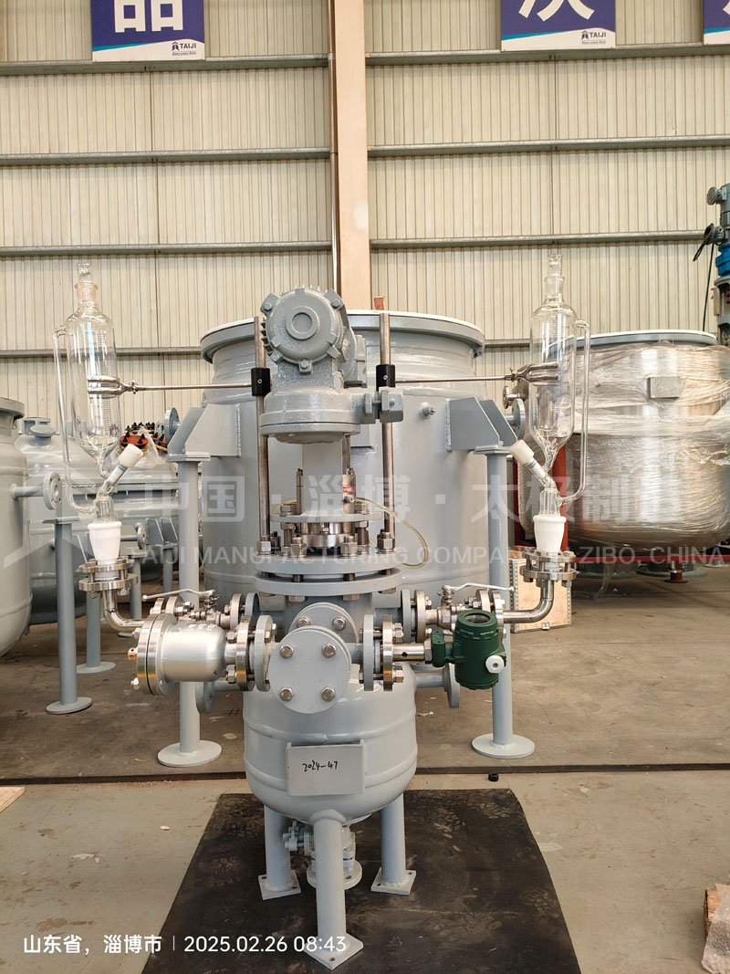 太極5L搪玻璃反應釜制造完成，各項檢驗全部通過！