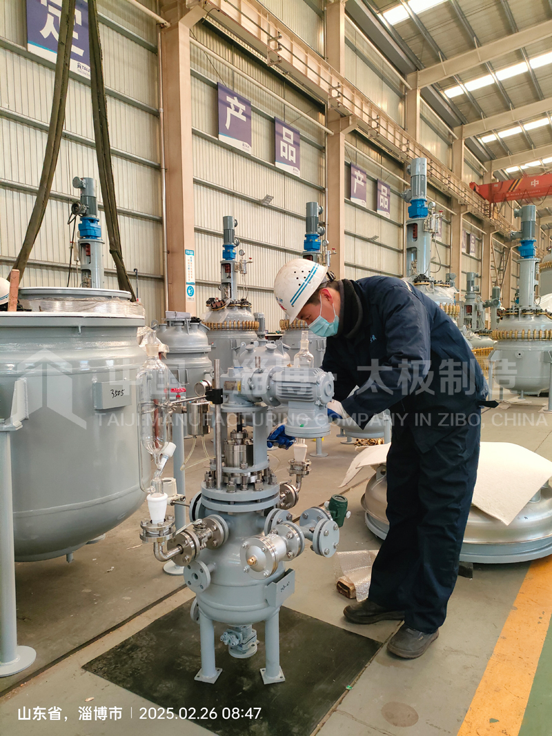 太極 5L 微型搪玻璃反應(yīng)釜通過全項檢驗